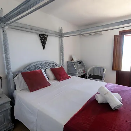 Buenavista Boutique 3* סנטה אאולריה דס ריו
